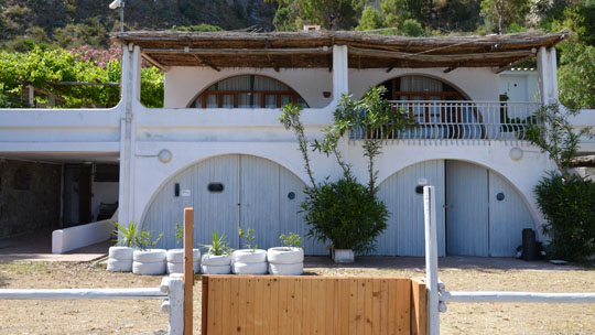 TERRAZZA-FRONTE-MARE-SCORPIONE