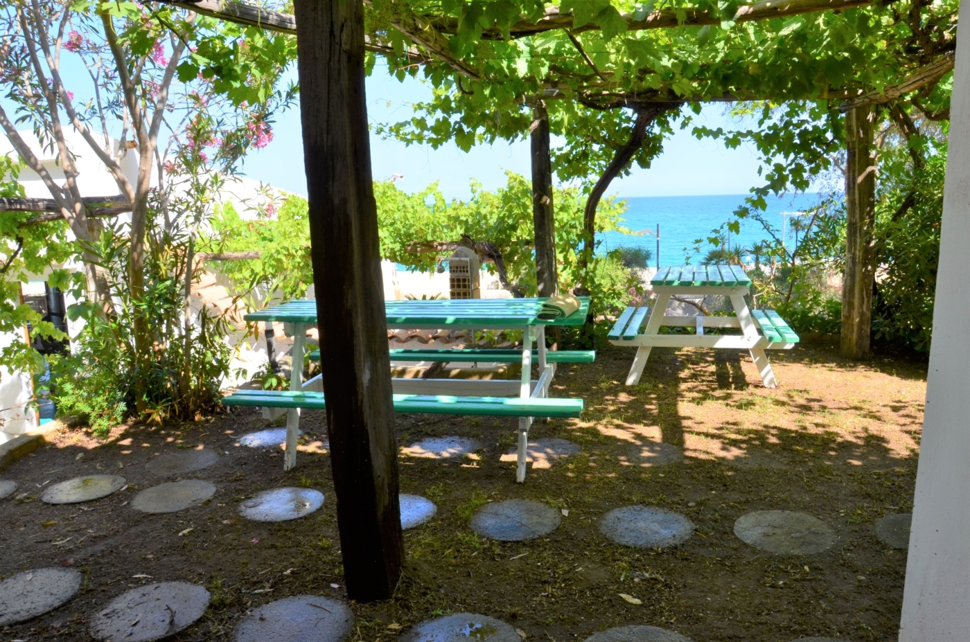 esterno-capric-toro-1400x927